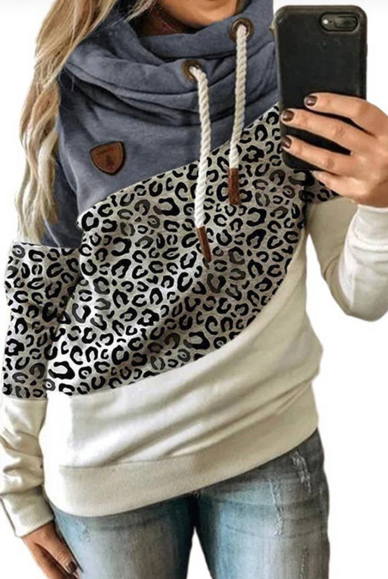 Heap Collared Leopard Print Sweatshirt